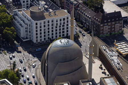 Blick vom Fernsehturm Colonius in Köln