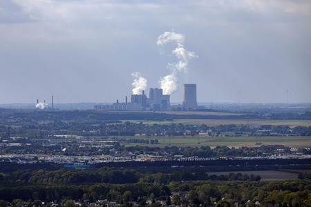 Blick vom Fernsehturm Colonius in Köln