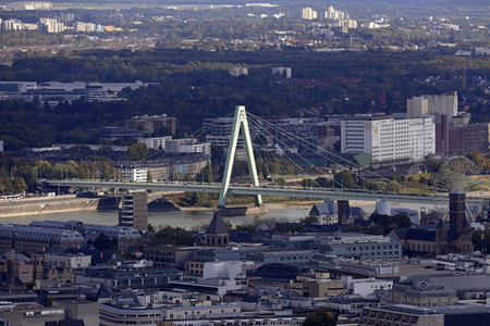 Blick vom Fernsehturm Colonius in Köln
