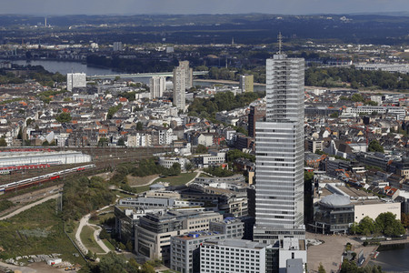 Blick vom Fernsehturm Colonius in Köln