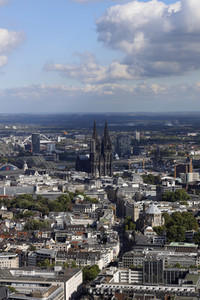 Blick vom Fernsehturm Colonius in Köln