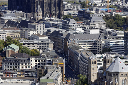 Blick vom Fernsehturm Colonius in Köln