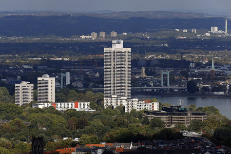 Blick vom Fernsehturm Colonius in Köln