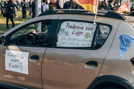 Demonstration gegen Corona-Regeln in Hannover