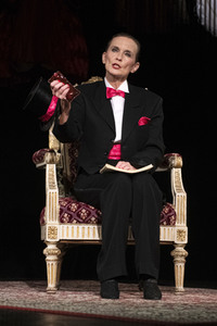 Theaterstück 'Theaterblut & falsche Brüste' in Dresden