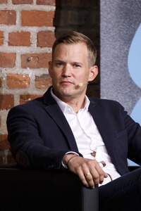 Markus Gabriel und Hendrik Streeck auf der phil.cologne 2020 in Köln