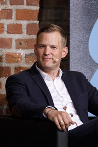 Markus Gabriel und Hendrik Streeck auf der phil.cologne 2020 in Köln