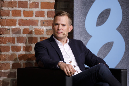 Markus Gabriel und Hendrik Streeck auf der phil.cologne 2020 in Köln