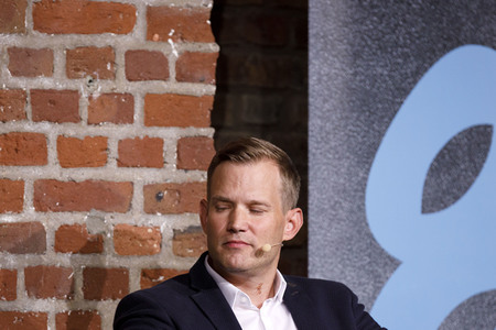 Markus Gabriel und Hendrik Streeck auf der phil.cologne 2020 in Köln