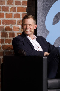 Markus Gabriel und Hendrik Streeck auf der phil.cologne 2020 in Köln