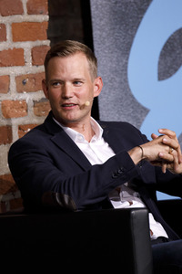 Markus Gabriel und Hendrik Streeck auf der phil.cologne 2020 in Köln