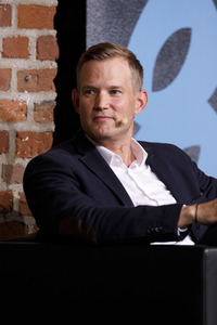 Markus Gabriel und Hendrik Streeck auf der phil.cologne 2020 in Köln