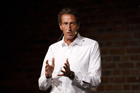 Julian Nida-Rümelin auf der phil.cologne 2020 in Köln