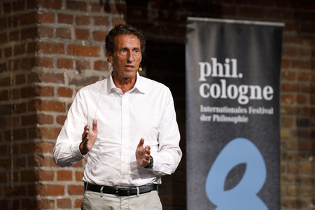 Julian Nida-Rümelin auf der phil.cologne 2020 in Köln