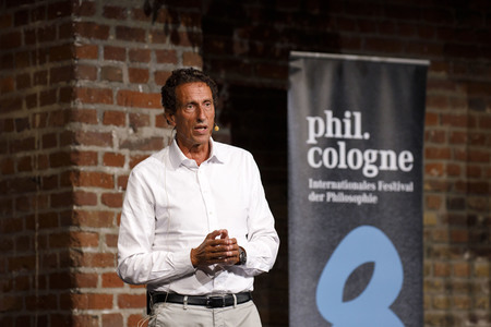 Julian Nida-Rümelin auf der phil.cologne 2020 in Köln