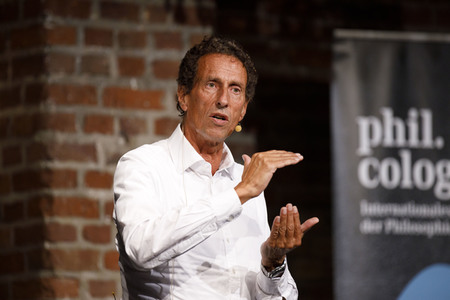 Julian Nida-Rümelin auf der phil.cologne 2020 in Köln