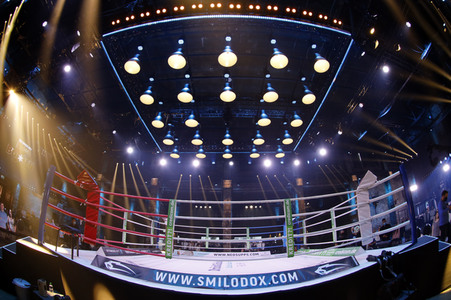 1. Kampfabend 'Das große SAT.1 Promiboxen' in Köln