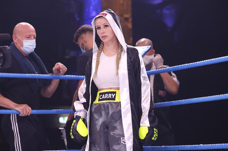 1. Kampfabend 'Das große SAT.1 Promiboxen' in Köln