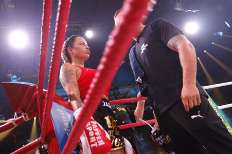 1. Kampfabend 'Das große SAT.1 Promiboxen' in Köln