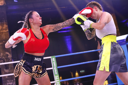 1. Kampfabend 'Das große SAT.1 Promiboxen' in Köln