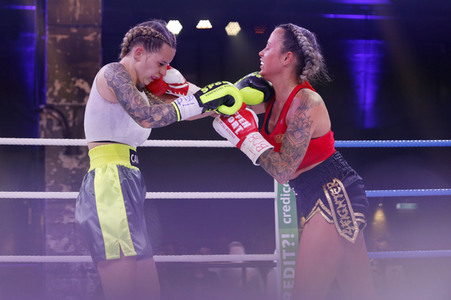 1. Kampfabend 'Das große SAT.1 Promiboxen' in Köln