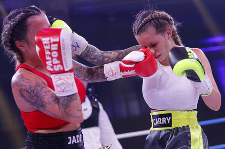 1. Kampfabend 'Das große SAT.1 Promiboxen' in Köln