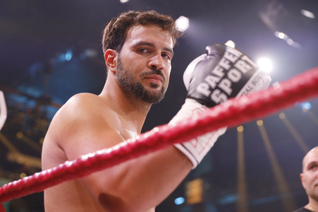 1. Kampfabend 'Das große SAT.1 Promiboxen' in Köln