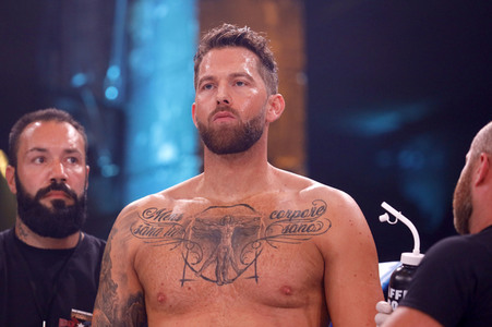 1. Kampfabend 'Das große SAT.1 Promiboxen' in Köln