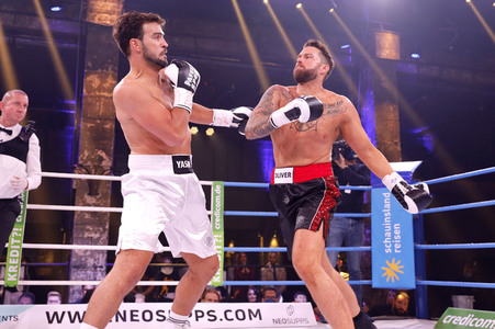 1. Kampfabend 'Das große SAT.1 Promiboxen' in Köln