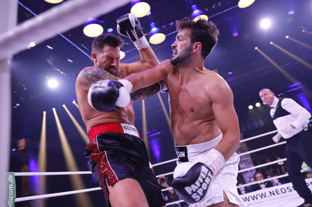 1. Kampfabend 'Das große SAT.1 Promiboxen' in Köln