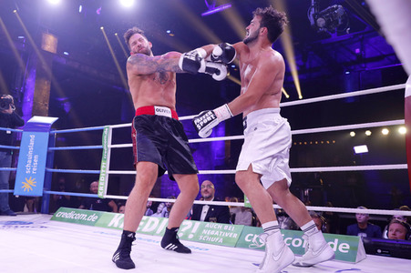 1. Kampfabend 'Das große SAT.1 Promiboxen' in Köln