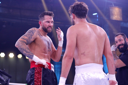 1. Kampfabend 'Das große SAT.1 Promiboxen' in Köln