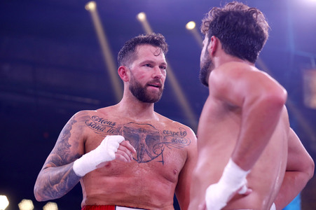 1. Kampfabend 'Das große SAT.1 Promiboxen' in Köln