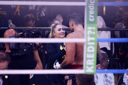 1. Kampfabend 'Das große SAT.1 Promiboxen' in Köln