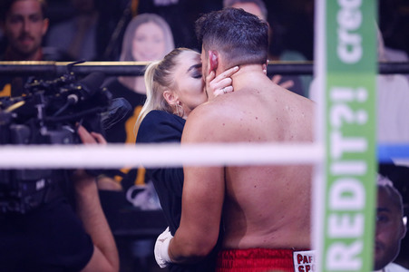 1. Kampfabend 'Das große SAT.1 Promiboxen' in Köln