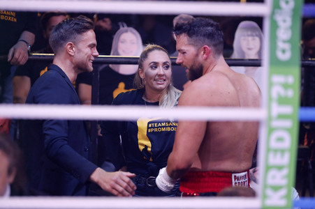 1. Kampfabend 'Das große SAT.1 Promiboxen' in Köln