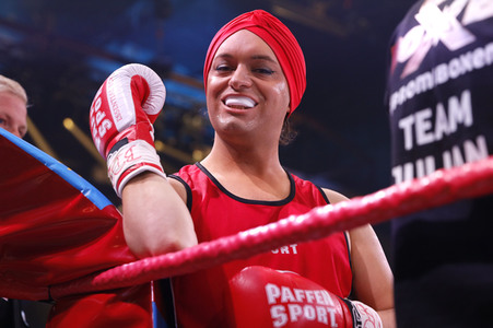 1. Kampfabend 'Das große SAT.1 Promiboxen' in Köln