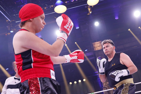 1. Kampfabend 'Das große SAT.1 Promiboxen' in Köln