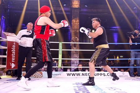 1. Kampfabend 'Das große SAT.1 Promiboxen' in Köln