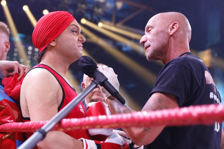 1. Kampfabend 'Das große SAT.1 Promiboxen' in Köln