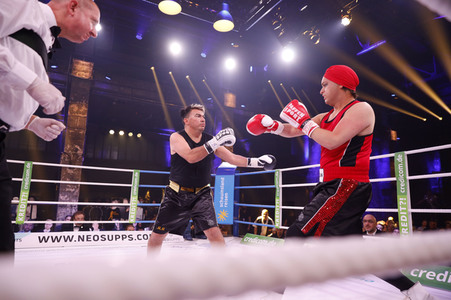 1. Kampfabend 'Das große SAT.1 Promiboxen' in Köln