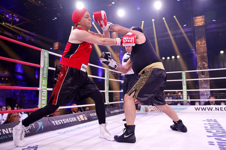 1. Kampfabend 'Das große SAT.1 Promiboxen' in Köln