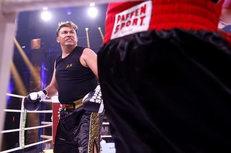 1. Kampfabend 'Das große SAT.1 Promiboxen' in Köln