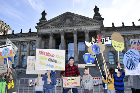 Fototermin anlässlich des Weltkindertags 2020 in Berlin