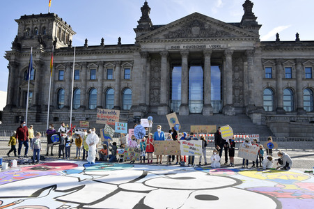 Fototermin anlässlich des Weltkindertags 2020 in Berlin