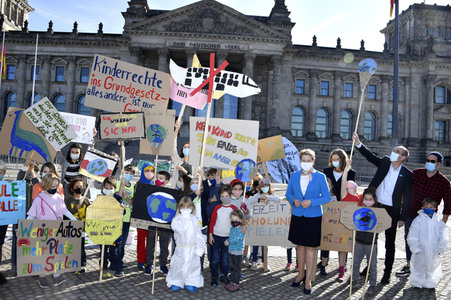 Fototermin anlässlich des Weltkindertags 2020 in Berlin