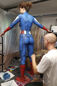 GEEK ART: Captain America vs. Red Skull Bodypainting