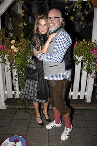 Almauftrieb in der Käfer Schänke in München