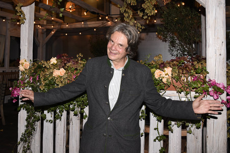 Almauftrieb in der Käfer Schänke in München