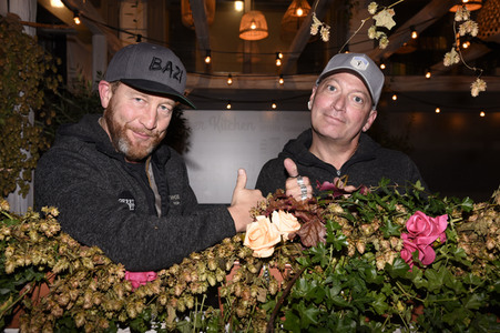 Almauftrieb in der Käfer Schänke in München